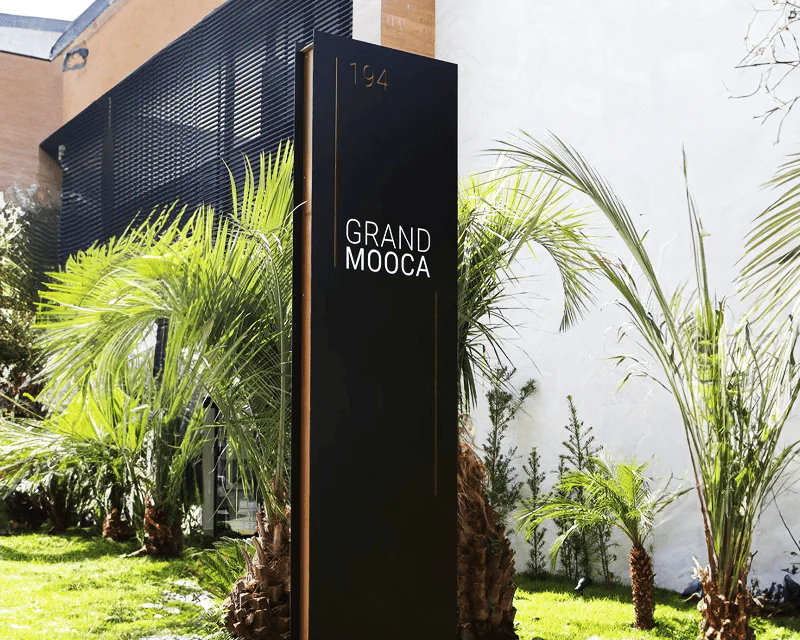 Outdoor Hotel Sign Board